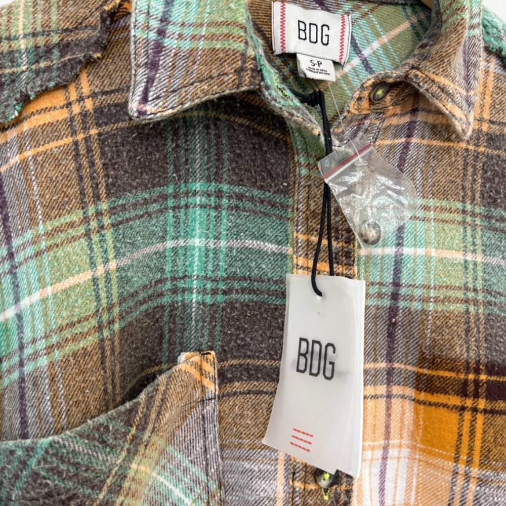 BDG Distressed Plaid Flannel Shirt Jacket Raw Hem Grunge Shacket Sz S NWT - Picture 6 of 10